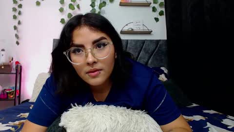 Snapshot of sensual_flame chatting on 22, 1, 2025 Camille and sophie online show from 22, 1, 2025