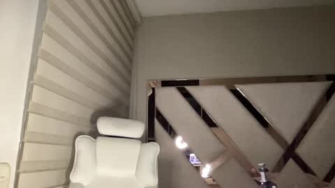 Snapshot of sensual_little_angel chatting on 18, 12, 2024 Nataly online show from 18, 12, 2024