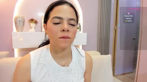 Sophie     online show from 17, 3, 2026