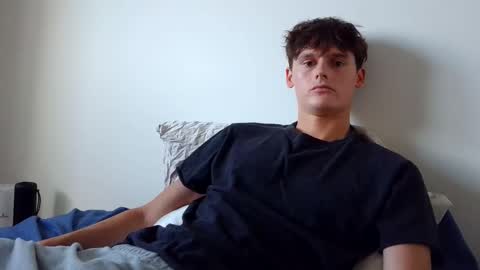 Snapshot of sensualalien chatting on 12, 4, 2026 Cam online show from 12, 4, 2026