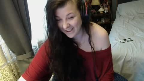 Snapshot of sentfrmheaven chatting on 28, 11, 2025 Tara online show from 28, 11, 2025