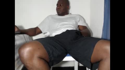 Snapshot of senyeiblack chatting on 15, 2, 2025 Jose online show from 15, 2, 2025