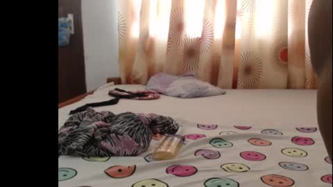 Snapshot of sera_booty chatting on 29, 9, 2025 Anne online show from 29, 9, 2025