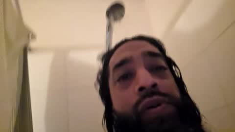 Snapshot of serani02 chatting on 16, 12, 2025 Serani online show from 16, 12, 2025