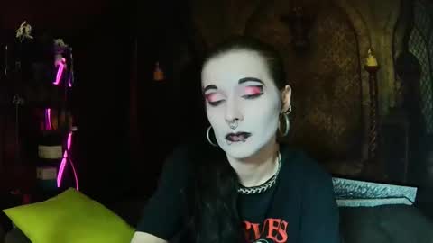 Snapshot of seraphinmunster chatting on 16, 4, 2026 Seraphin Munster online show from 16, 4, 2026