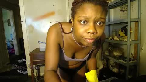 Snapshot of serena_maya chatting on 28, 1, 2025 Serena Maya online show from 28, 1, 2025