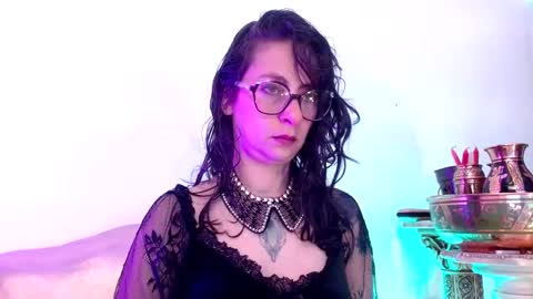 Serena Xyz online show from 4, 12, 2025