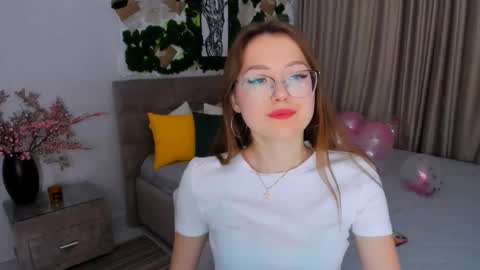 Ophelia online show from 13, 2, 2025