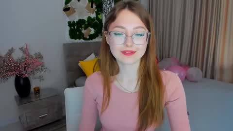 Ophelia online show from 16, 2, 2025