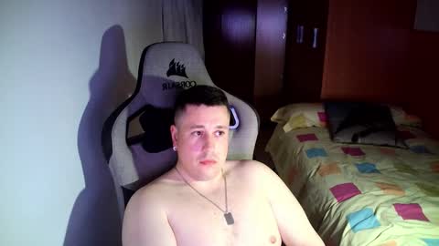 Snapshot of sergio95n chatting on 8, 3, 2026 Pollos online show from 8, 3, 2026