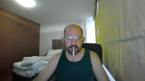 Snapshot of sergioruzafa80 chatting on 30, 12, 2024 Sergio Russafa online show from 30, 12, 2024