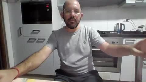 Snapshot of sergioruzafa80 chatting on 10, 2, 2025 Sergio Russafa online show from 10, 2, 2025