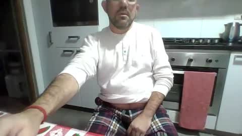 Snapshot of sergioruzafa80 chatting on 13, 10, 2025 Sergio Russafa online show from 13, 10, 2025