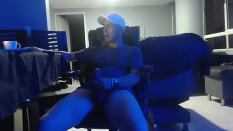 hetero serio discreto online show from 23, 2, 2025