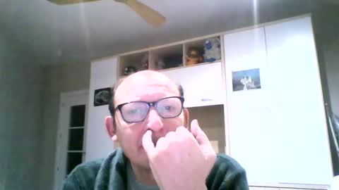 Snapshot of serrano49 chatting on 4, 2, 2025 serrano49 online show from 4, 2, 2025