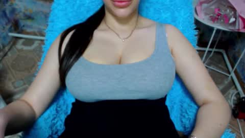 seu_cute online show from 12, 11, 2025