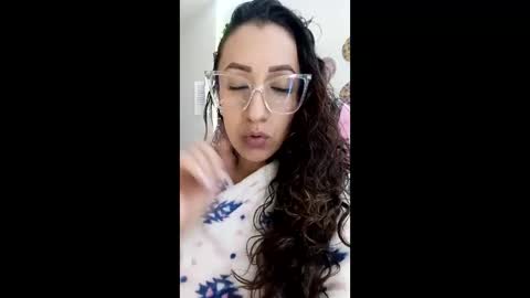 Snapshot of seuctive_woman57 chatting on 12, 3, 2026 samy online show from 12, 3, 2026