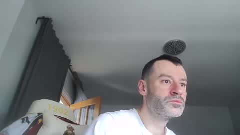 Snapshot of sexbrute chatting on 8, 4, 2026 sexbrute online show from 8, 4, 2026