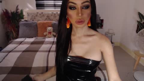 Snapshot of sexenchantresstgirl chatting on 9, 12, 2024 Mistress Maria online show from 9, 12, 2024