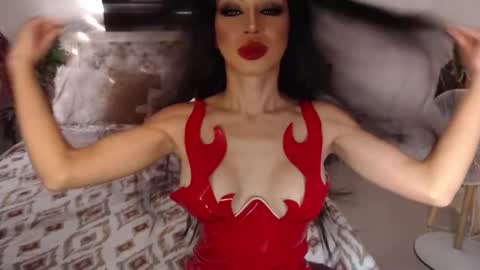 Snapshot of sexenchantresstgirl chatting on 11, 1, 2025 Mistress Maria online show from 11, 1, 2025