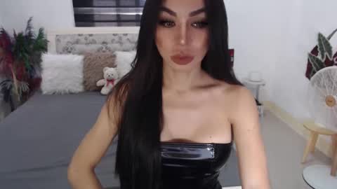 Snapshot of sexenchantresstgirl chatting on 20, 1, 2025 Mistress Maria online show from 20, 1, 2025