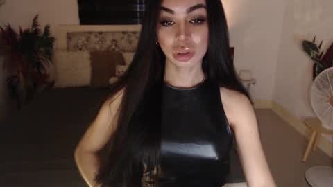 Snapshot of sexenchantresstgirl chatting on 4, 3, 2025 Mistress Maria online show from 4, 3, 2025