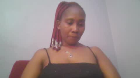 Snapshot of sexie_curvie chatting on 5, 3, 2025 Maggie online show from 5, 3, 2025