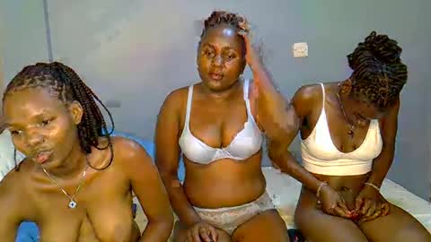 sexie_gal online show from 9, 3, 2025