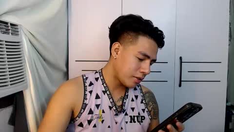 Snapshot of sexloversxxxx chatting on 13, 11, 2025 HI I AM JAMESPLEASE LET ME DO SOME HOT SHOWS FOR YOU HERE FOR MY SCHOOL AND FOR MY FAMILY online show from 13, 11, 2025