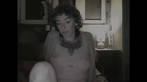 Trixy Rose online show from 5, 1, 2025