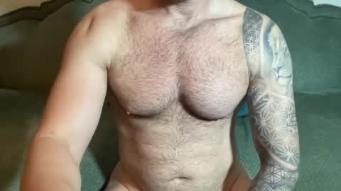 Snapshot of sexologistbull chatting on 19, 6, 2026 SexologistBull online show from 19, 6, 2026