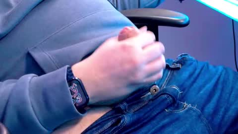 Snapshot of sexonme1982 chatting on 22, 2, 2025 Masturbateforyou online show from 22, 2, 2025