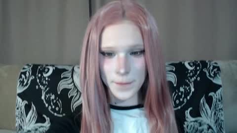 Snapshot of sexpired_princess chatting on 8, 4, 2026 Nextdoor Princess online show from 8, 4, 2026