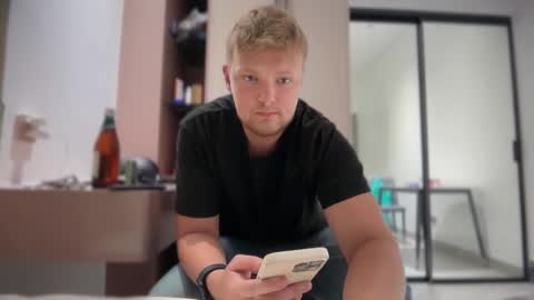 Snapshot of sexual_sbotage chatting on 8, 3, 2026 Max Leman online show from 8, 3, 2026