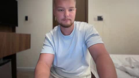 Snapshot of sexual_sbotage chatting on 11, 4, 2026 Max Leman online show from 11, 4, 2026