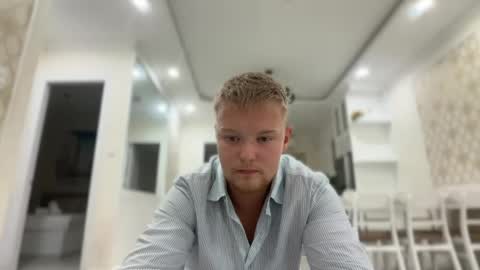 Snapshot of sexual_sbotage chatting on 23, 4, 2026 Max Leman online show from 23, 4, 2026