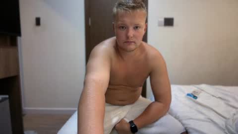 Snapshot of sexual_sbotage chatting on 29, 6, 2026 Max Leman online show from 29, 6, 2026