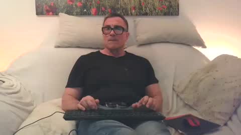 Sexurbation online show from 15, 4, 2026