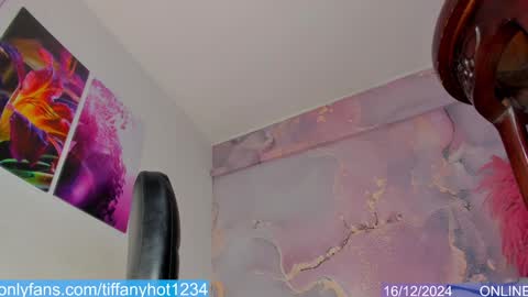 Tifanny Benitez  online show from 16, 12, 2024