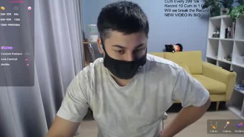 Snapshot of sexxxdickbig chatting on 30, 4, 2026 Tommy online show from 30, 4, 2026