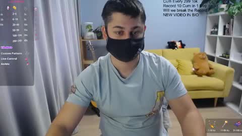 Snapshot of sexxxdickbig chatting on 3, 5, 2026 Tommy online show from 3, 5, 2026