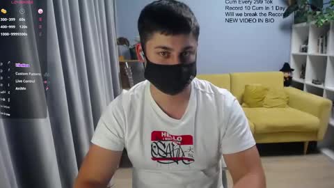 Snapshot of sexxxdickbig chatting on 11, 5, 2026 Tommy online show from 11, 5, 2026