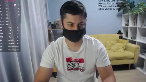 Snapshot of sexxxdickbig chatting on 14, 5, 2026 Tommy online show from 14, 5, 2026