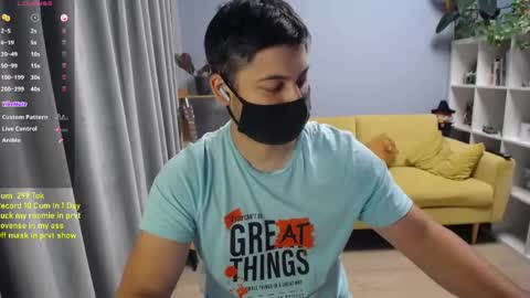 Snapshot of sexxxdickbig chatting on 19, 5, 2026 Tommy online show from 19, 5, 2026