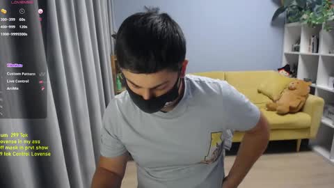 Snapshot of sexxxdickbig chatting on 28, 5, 2026 Tommy online show from 28, 5, 2026