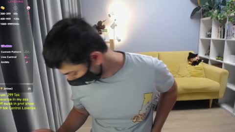 Snapshot of sexxxdickbig chatting on 29, 5, 2026 Tommy online show from 29, 5, 2026