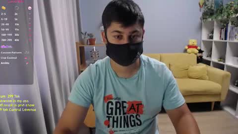 Snapshot of sexxxdickbig chatting on 11, 7, 2026 Tommy online show from 11, 7, 2026