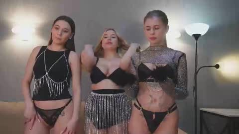 Hannah Monica Annie Andrea Eva Lina online show from 3, 3, 2025