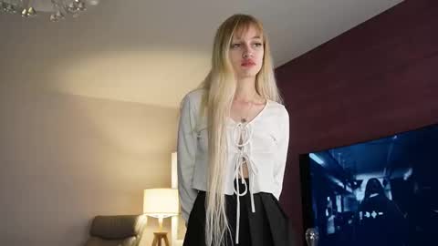 Hannah Monica Annie Andrea Eva Lina online show from 4, 10, 2025