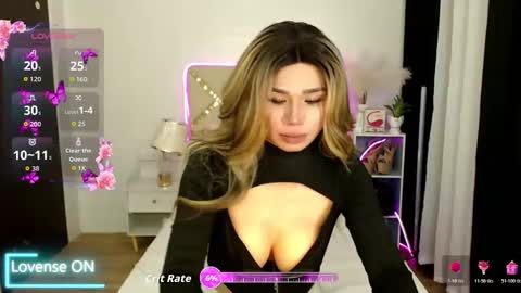 Snapshot of sexxxy_phoenix chatting on 11, 4, 2026 sexxxy_phoenix online show from 11, 4, 2026